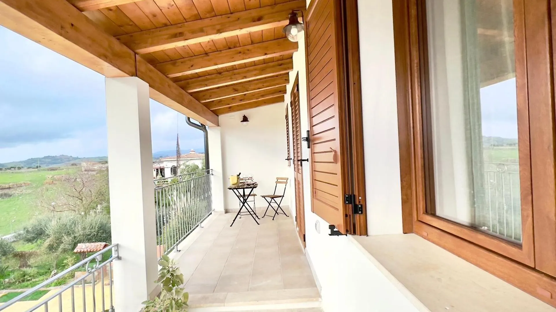 Affittacamere Hotel Domus La Roccia Pozzomaggiore