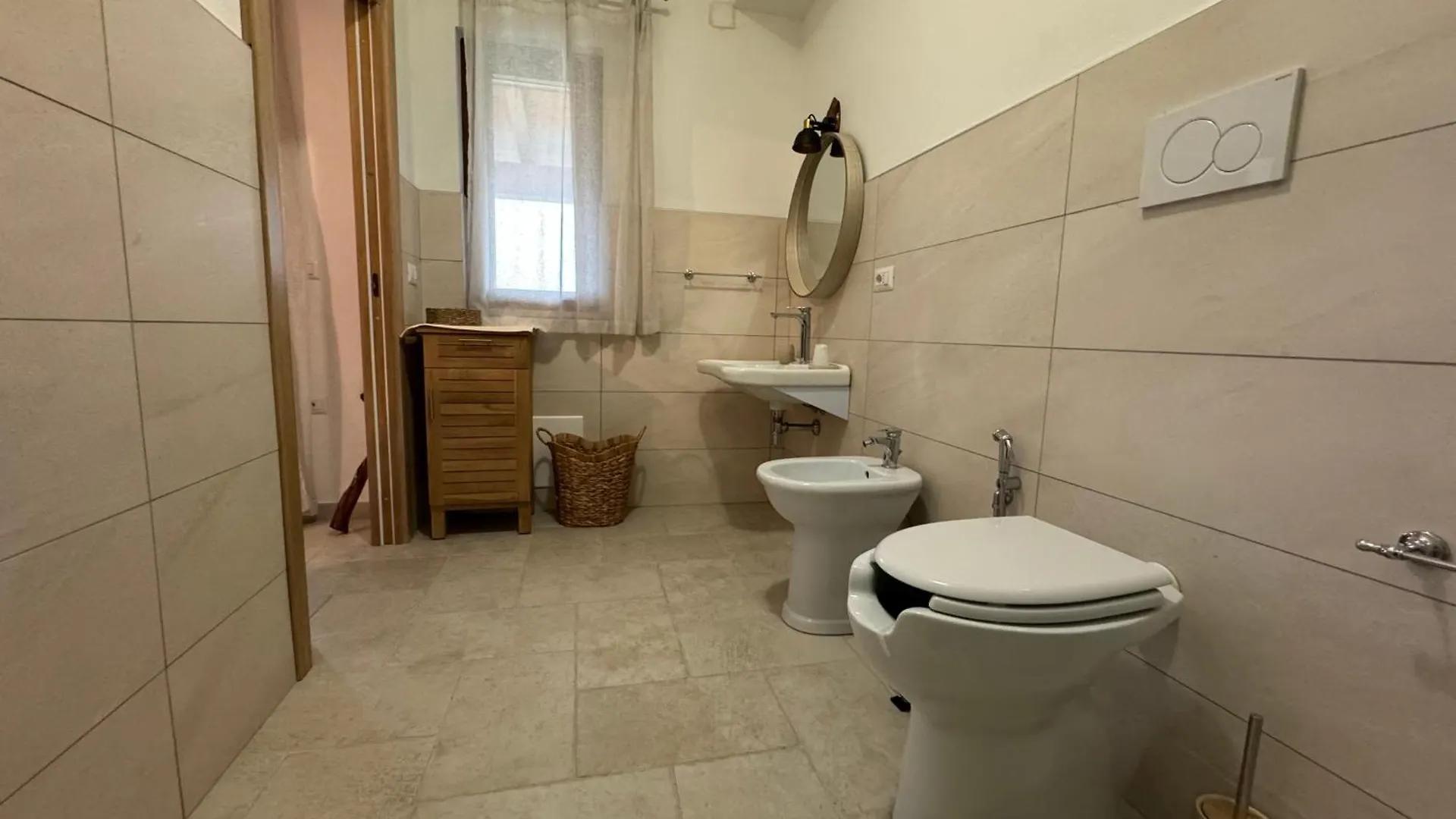 Hotel Domus La Roccia Pozzomaggiore Affittacamere