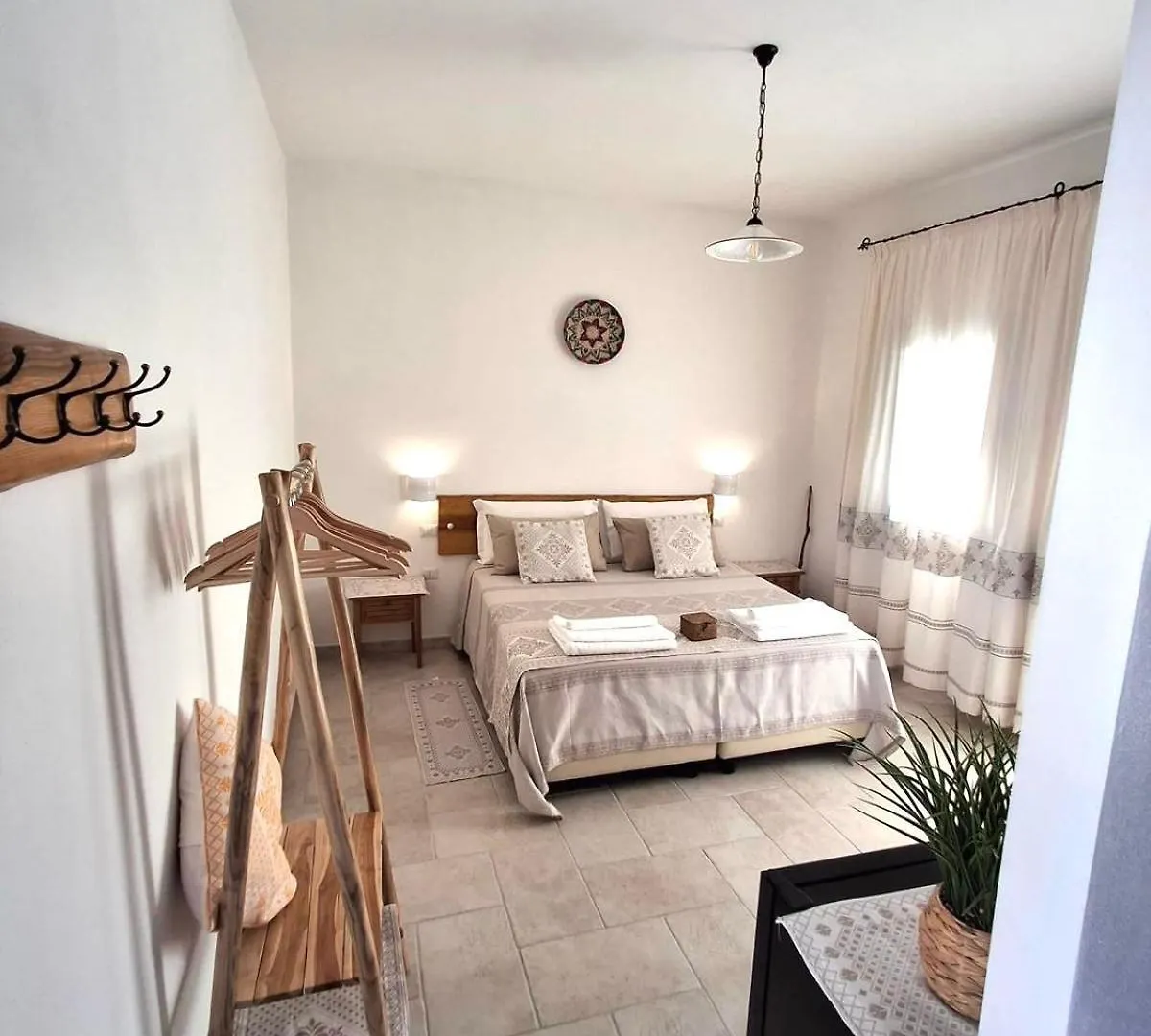 Hotel Domus La Roccia Pozzomaggiore Italia