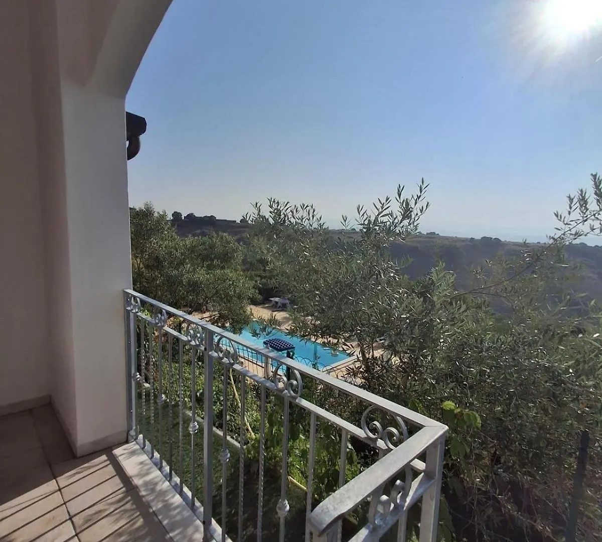 Domus La Roccia Hotell Pozzomaggiore Pensionat